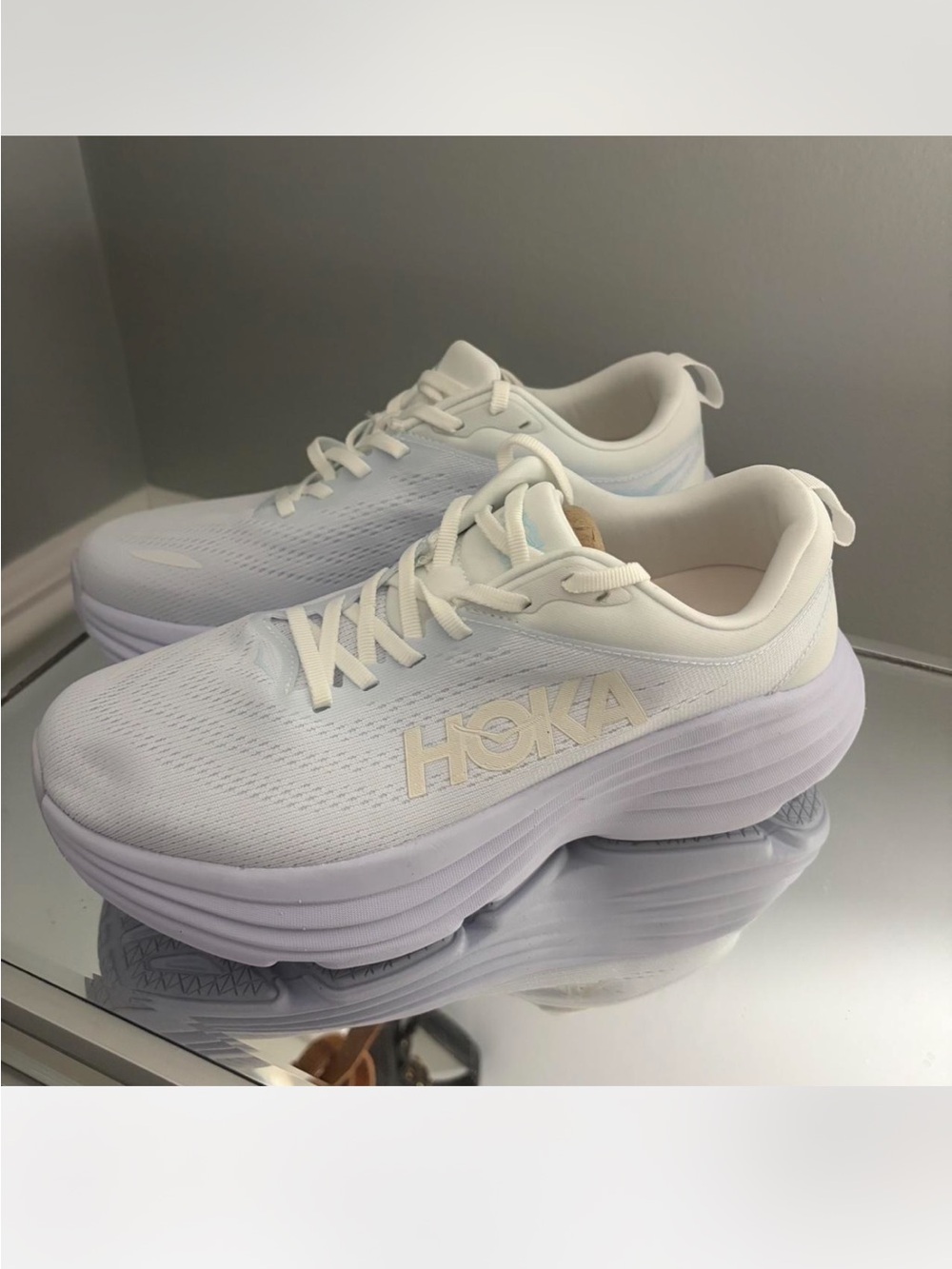 Hoka Bondi 8 Sneakers